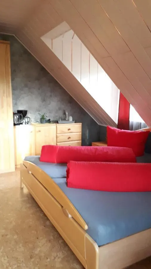 Homestay Privatzimmer Mit Gemeinschaftsbad - Zur Fliegerbank In Der Rhoen Burkardroth