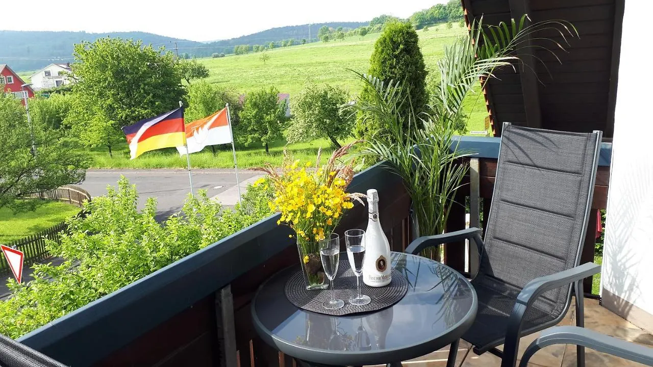 Homestay Privatzimmer Mit Gemeinschaftsbad - Zur Fliegerbank In Der Rhoen Burkardroth Germany