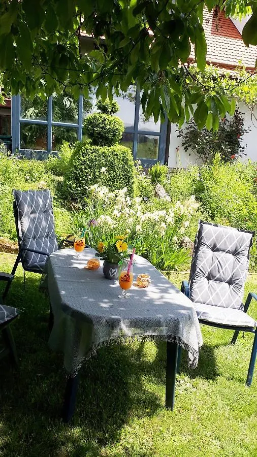 Privatzimmer Mit Gemeinschaftsbad - Zur Fliegerbank In Der Rhoen Burkardroth Germany