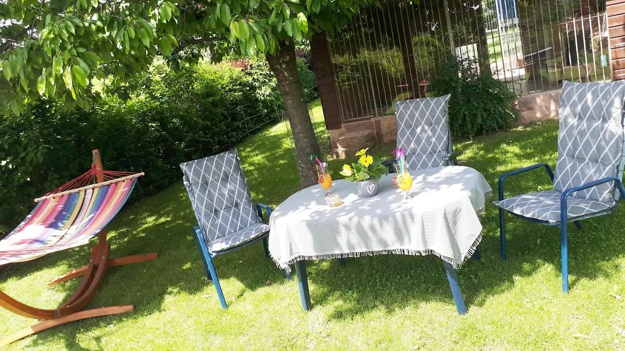 Homestay Privatzimmer Mit Gemeinschaftsbad - Zur Fliegerbank In Der Rhoen Burkardroth