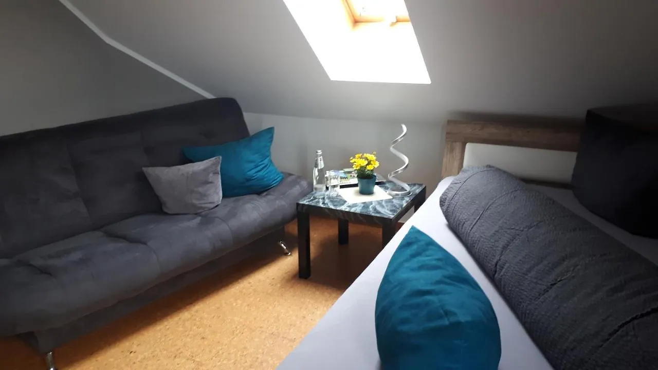 Privatzimmer Mit Gemeinschaftsbad - Zur Fliegerbank In Der Rhoen Burkardroth Homestay