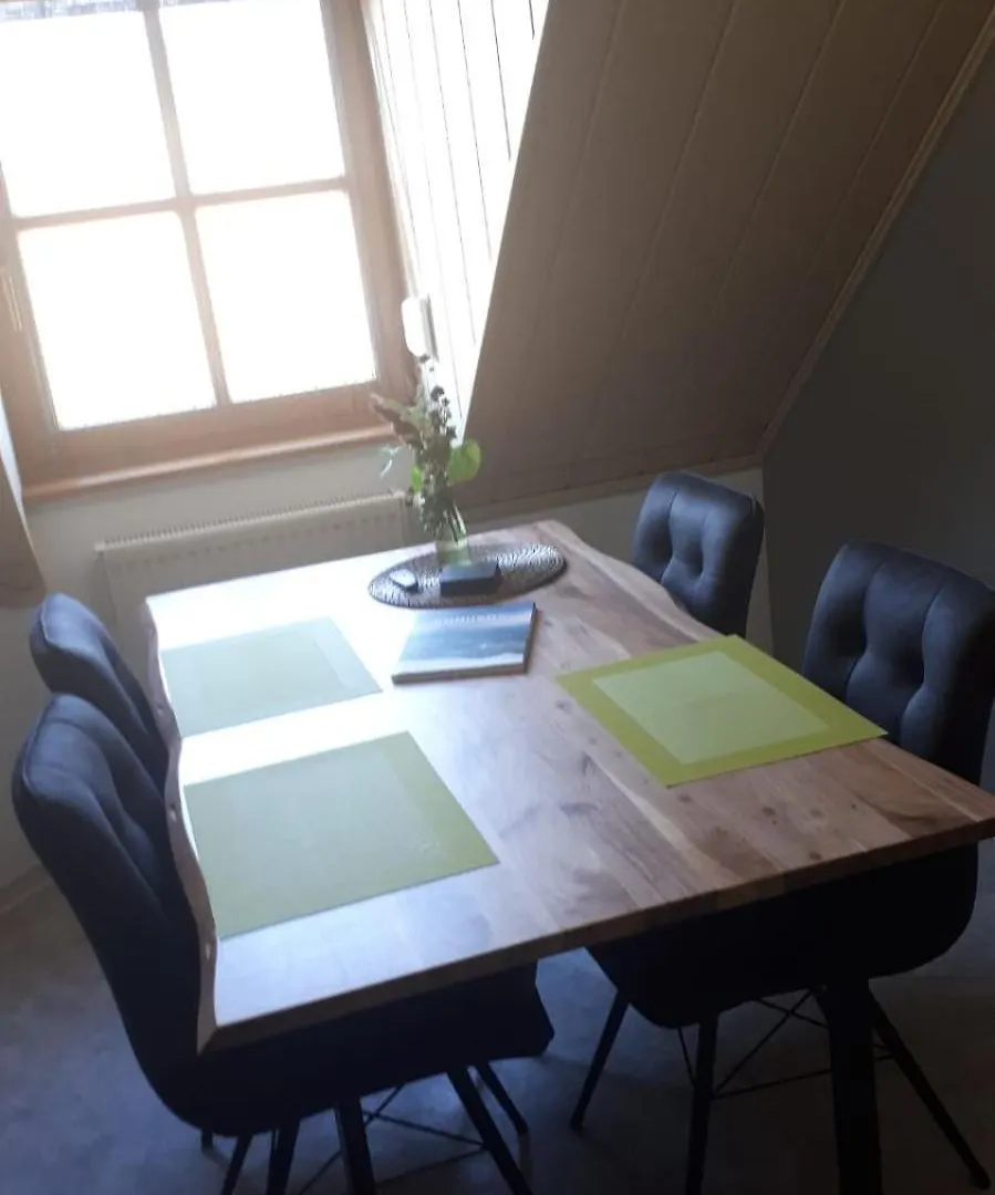 Privatzimmer Mit Gemeinschaftsbad - Zur Fliegerbank In Der Rhoen Burkardroth Homestay